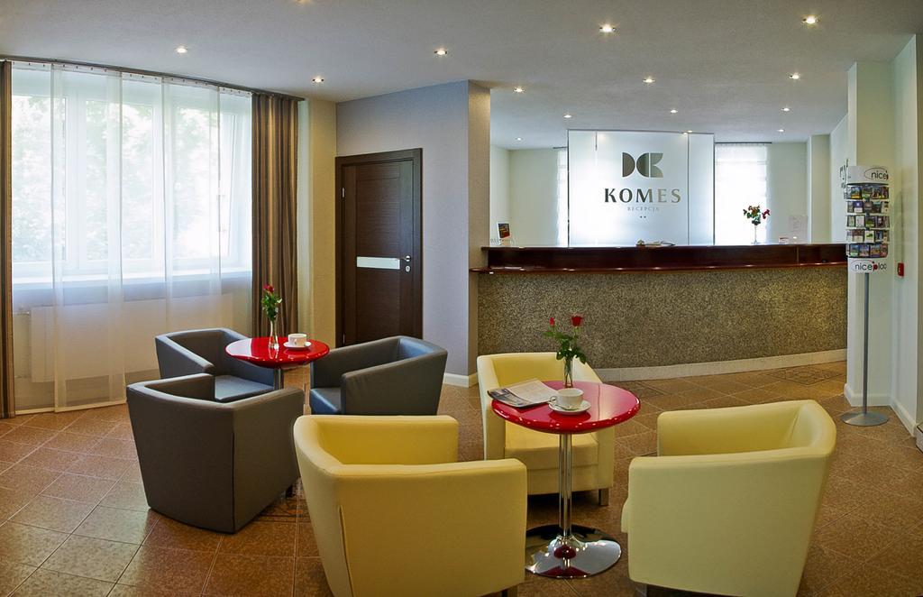 Skarżysko-Kamienna Hotel Komes מראה חיצוני תמונה