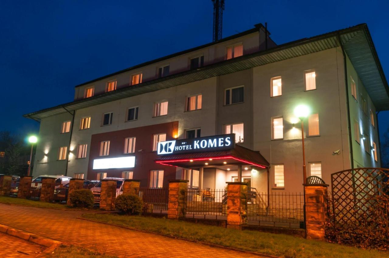 Skarżysko-Kamienna Hotel Komes מראה חיצוני תמונה